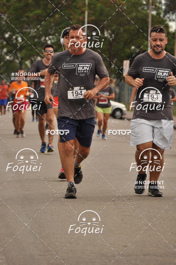 Buy your photos of the eventSantander Track&Field  Run Series - Shopping Vitria on Fotop