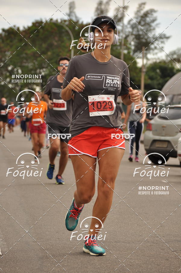 Buy your photos of the eventSantander Track&Field  Run Series - Shopping Vitria on Fotop