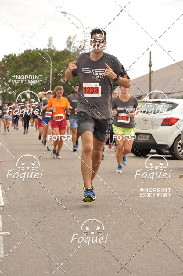 Buy your photos of the eventSantander Track&Field  Run Series - Shopping Vitria on Fotop