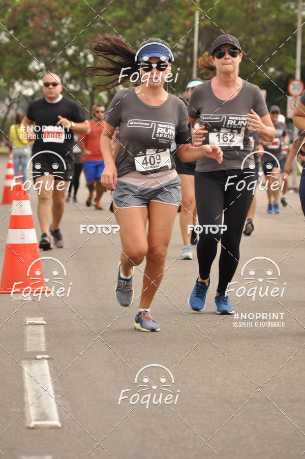 Buy your photos of the eventSantander Track&Field  Run Series - Shopping Vitria on Fotop