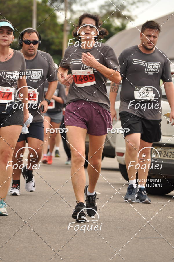 Buy your photos of the eventSantander Track&Field  Run Series - Shopping Vitria on Fotop