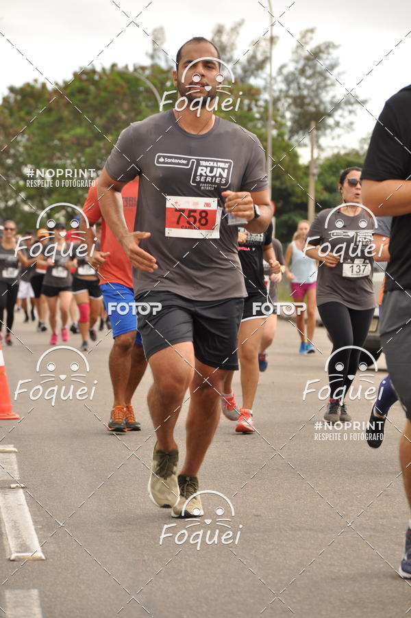 Buy your photos of the eventSantander Track&Field  Run Series - Shopping Vitria on Fotop