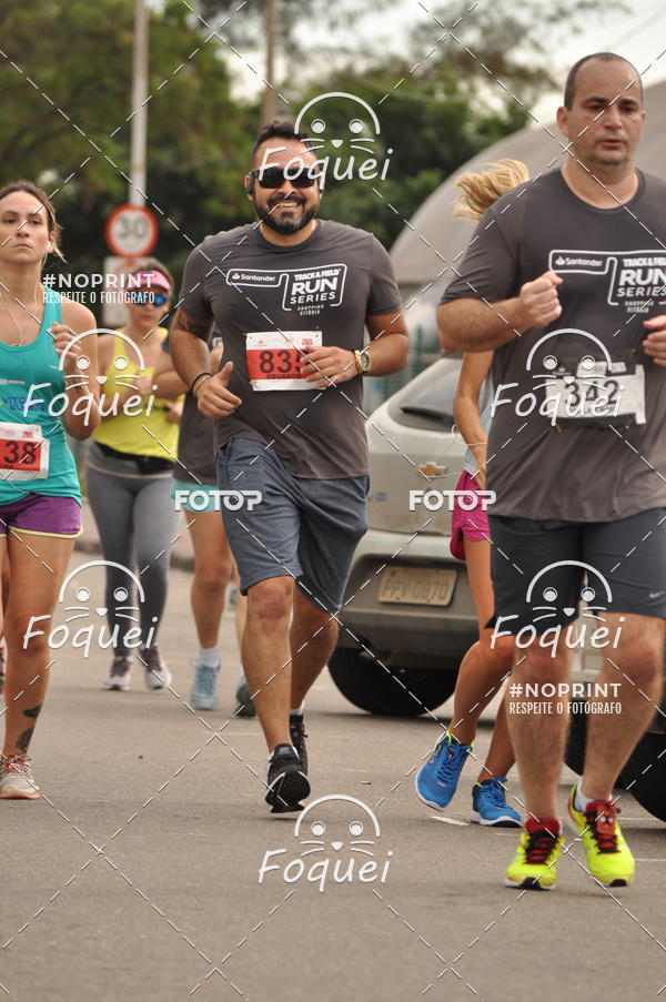 Buy your photos of the eventSantander Track&Field  Run Series - Shopping Vitria on Fotop