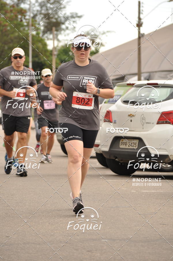 Buy your photos of the eventSantander Track&Field  Run Series - Shopping Vitria on Fotop