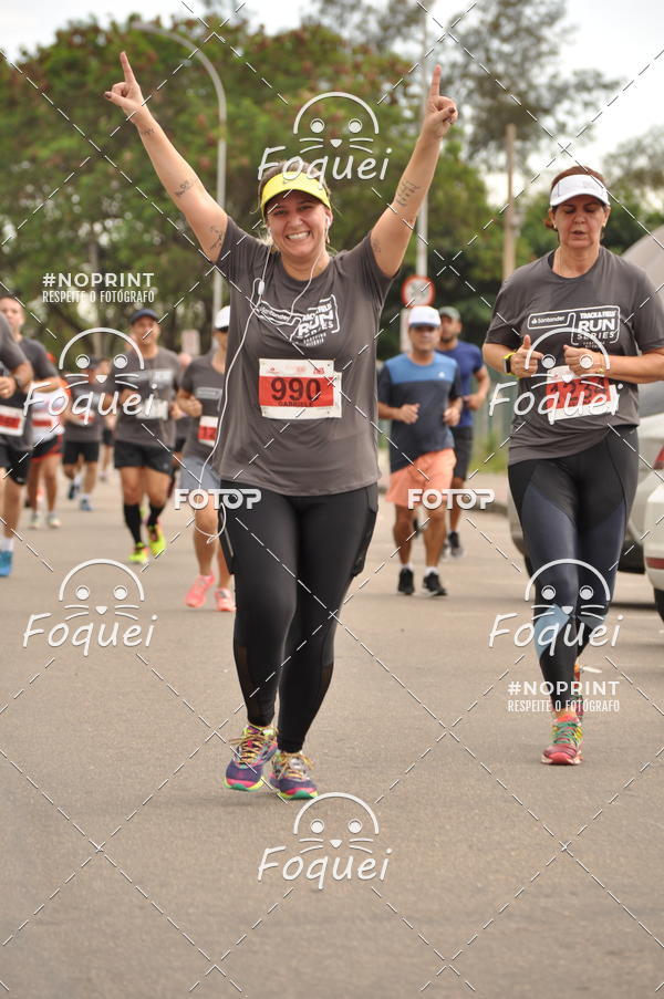 Buy your photos of the eventSantander Track&Field  Run Series - Shopping Vitria on Fotop