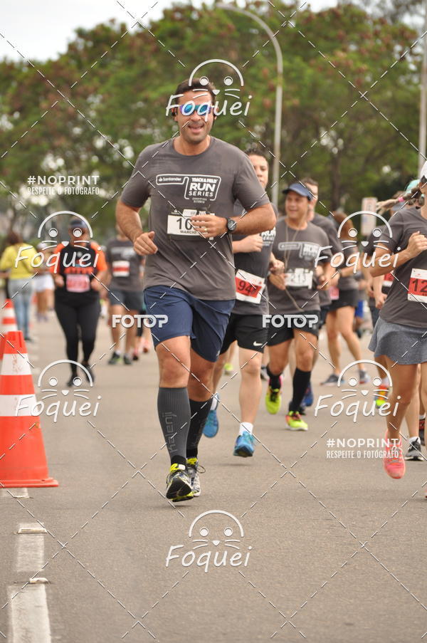 Buy your photos of the eventSantander Track&Field  Run Series - Shopping Vitria on Fotop