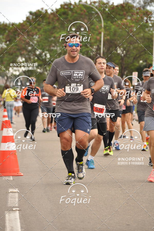 Buy your photos of the eventSantander Track&Field  Run Series - Shopping Vitria on Fotop