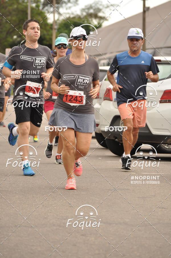 Buy your photos of the eventSantander Track&Field  Run Series - Shopping Vitria on Fotop