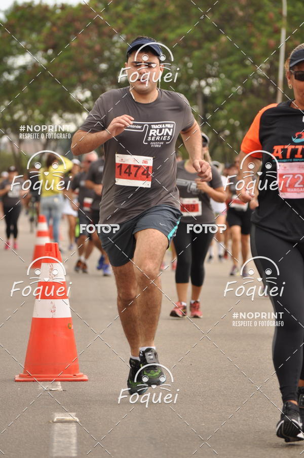 Buy your photos of the eventSantander Track&Field  Run Series - Shopping Vitria on Fotop