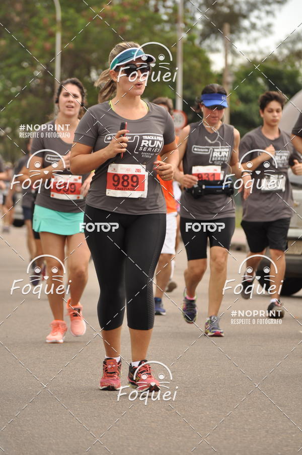 Buy your photos of the eventSantander Track&Field  Run Series - Shopping Vitria on Fotop