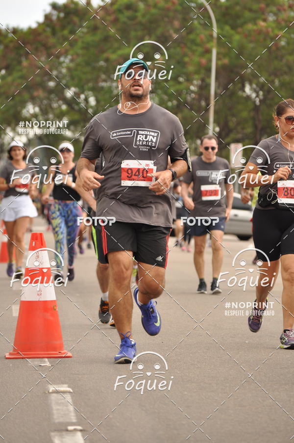 Buy your photos of the eventSantander Track&Field  Run Series - Shopping Vitria on Fotop