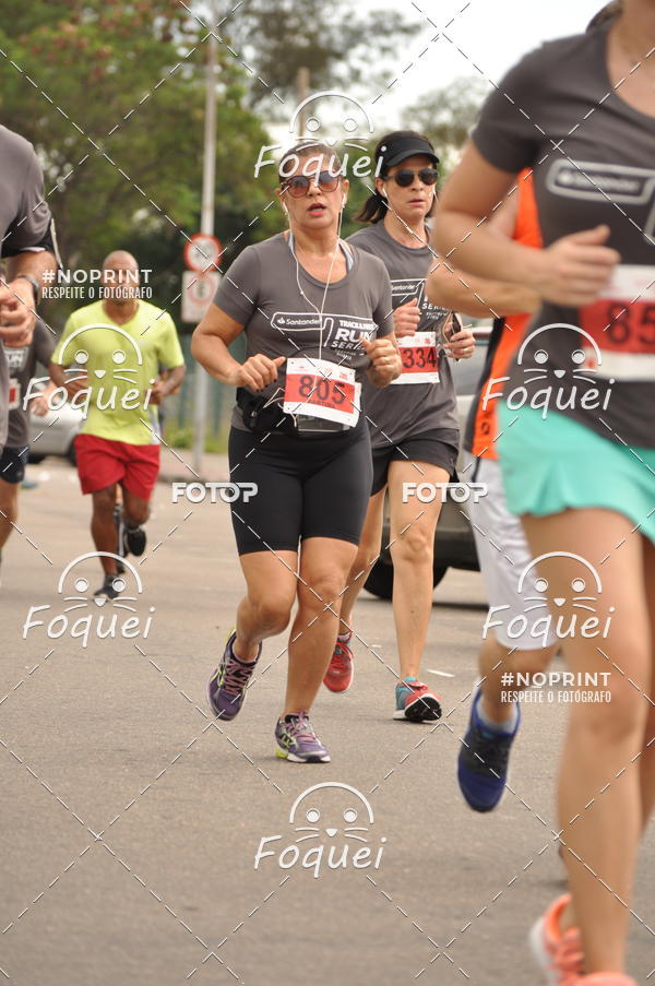 Buy your photos of the eventSantander Track&Field  Run Series - Shopping Vitria on Fotop