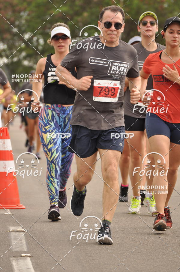 Buy your photos of the eventSantander Track&Field  Run Series - Shopping Vitria on Fotop