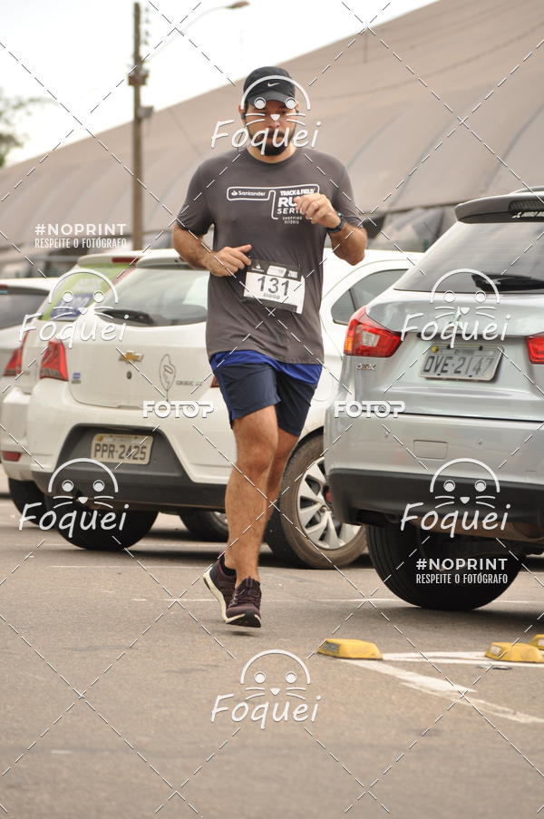 Buy your photos of the eventSantander Track&Field  Run Series - Shopping Vitria on Fotop