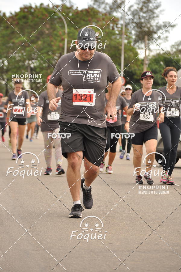 Buy your photos of the eventSantander Track&Field  Run Series - Shopping Vitria on Fotop