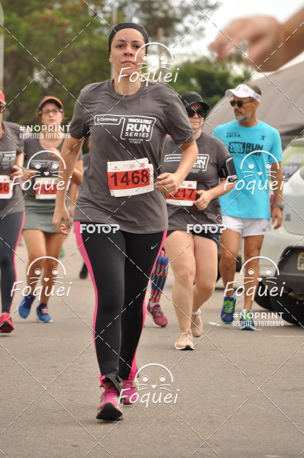 Buy your photos of the eventSantander Track&Field  Run Series - Shopping Vitria on Fotop