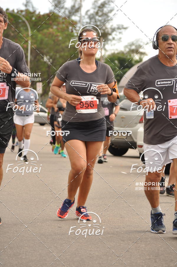 Buy your photos of the eventSantander Track&Field  Run Series - Shopping Vitria on Fotop