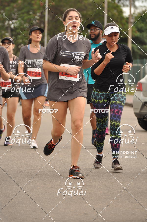 Buy your photos of the eventSantander Track&Field  Run Series - Shopping Vitria on Fotop