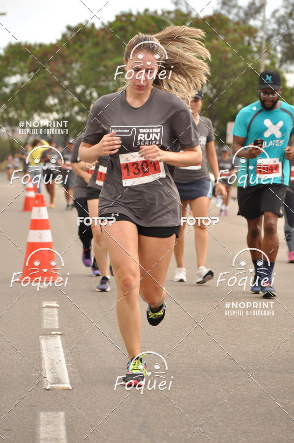 Buy your photos of the eventSantander Track&Field  Run Series - Shopping Vitria on Fotop