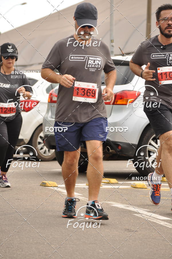 Buy your photos of the eventSantander Track&Field  Run Series - Shopping Vitria on Fotop