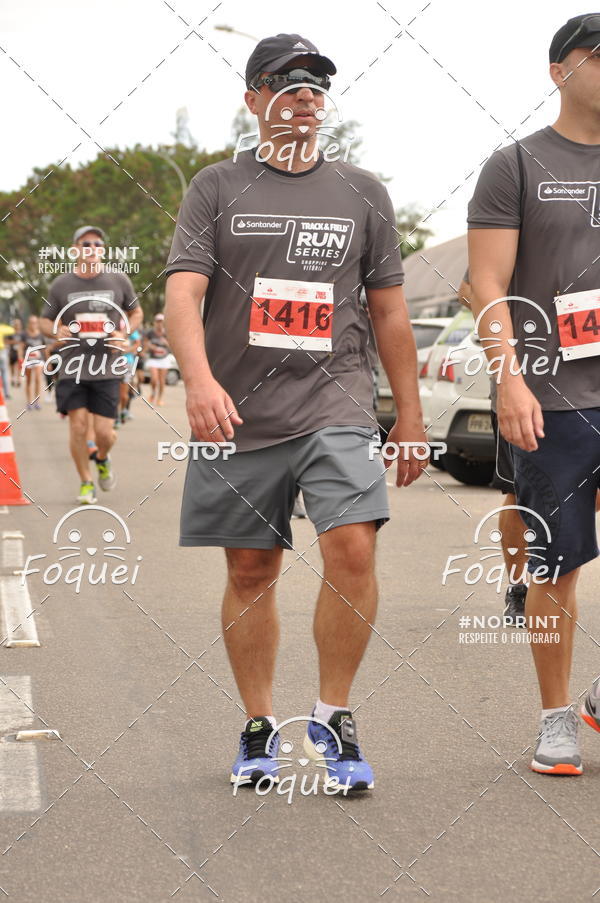 Buy your photos of the eventSantander Track&Field  Run Series - Shopping Vitria on Fotop