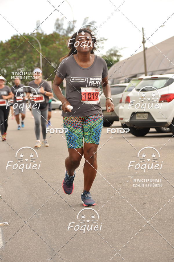 Buy your photos of the eventSantander Track&Field  Run Series - Shopping Vitria on Fotop