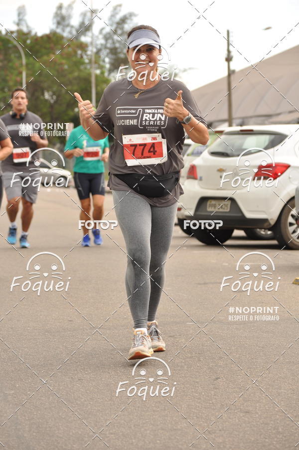 Buy your photos of the eventSantander Track&Field  Run Series - Shopping Vitria on Fotop