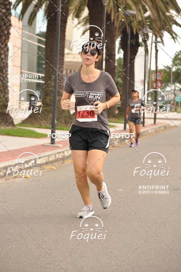 Buy your photos of the eventSantander Track&Field  Run Series - Shopping Vitria on Fotop