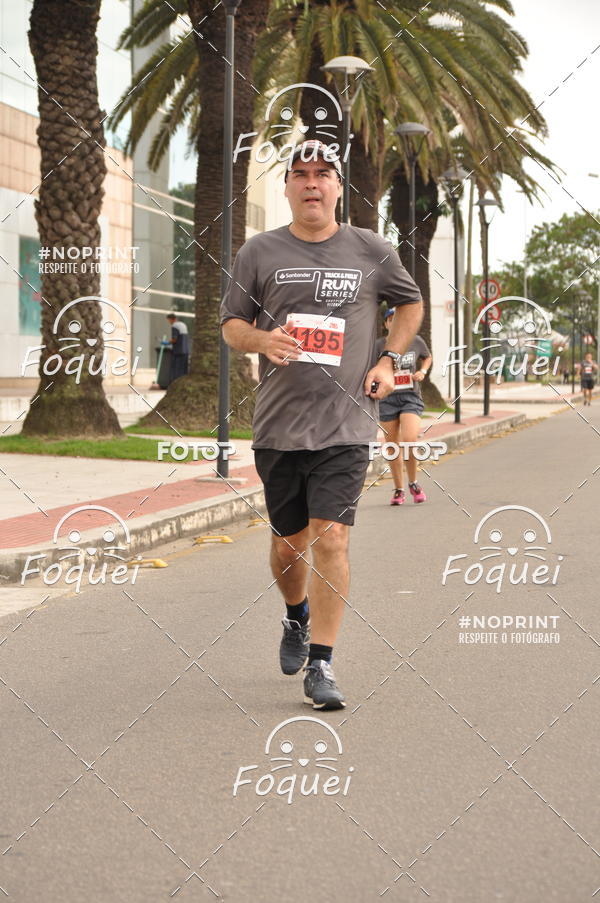 Buy your photos of the eventSantander Track&Field  Run Series - Shopping Vitria on Fotop