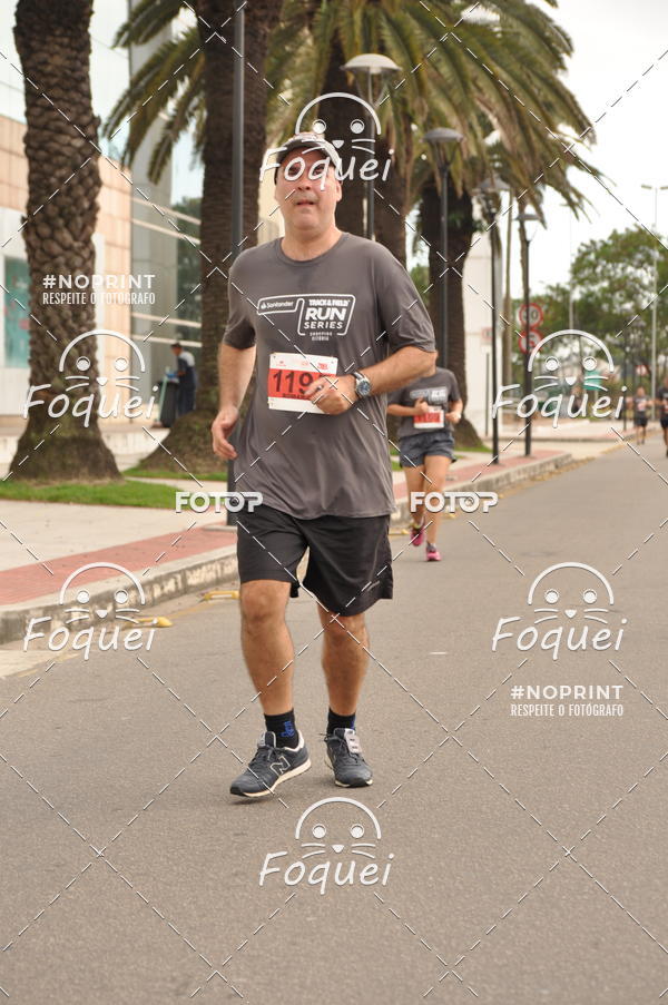 Buy your photos of the eventSantander Track&Field  Run Series - Shopping Vitria on Fotop
