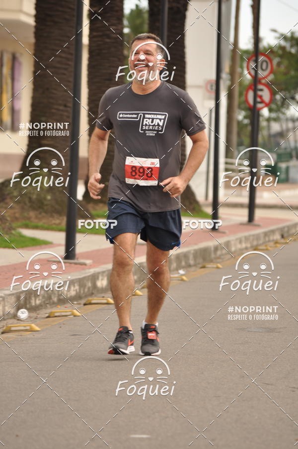 Buy your photos of the eventSantander Track&Field  Run Series - Shopping Vitria on Fotop