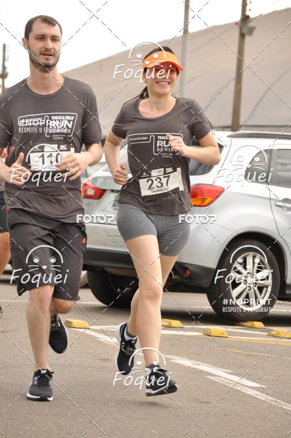 Buy your photos of the eventSantander Track&Field  Run Series - Shopping Vitria on Fotop