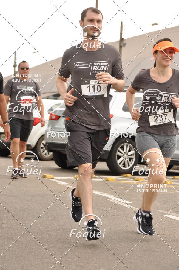 Buy your photos of the eventSantander Track&Field  Run Series - Shopping Vitria on Fotop