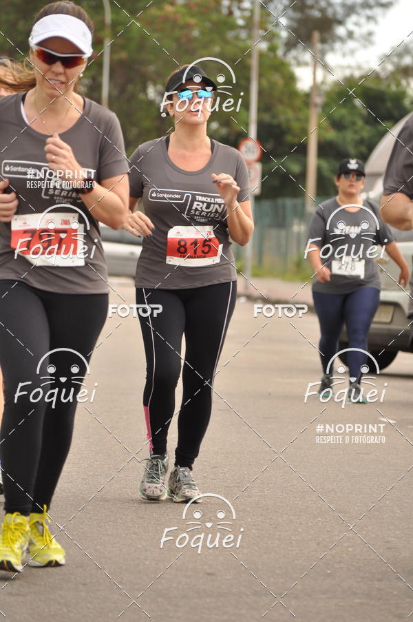 Buy your photos of the eventSantander Track&Field  Run Series - Shopping Vitria on Fotop