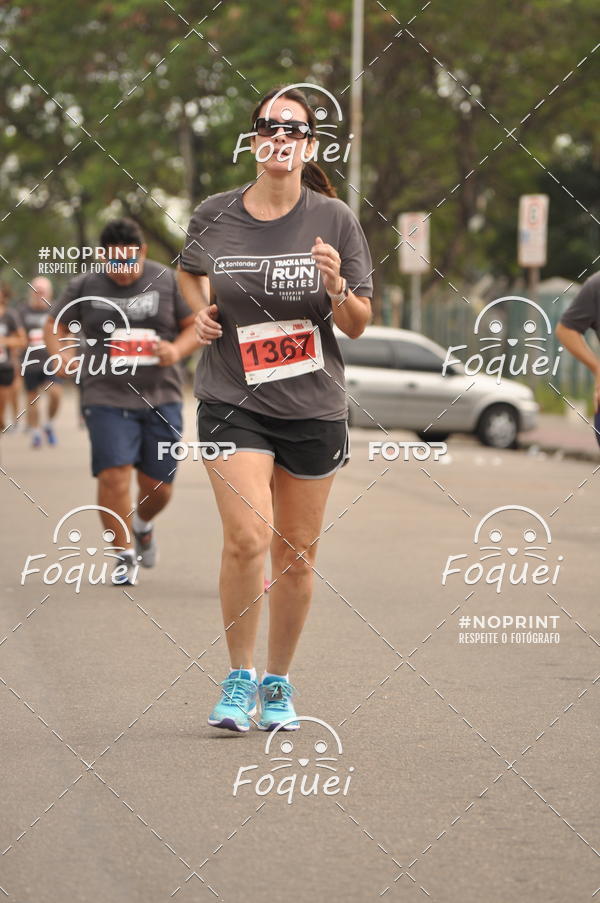 Buy your photos of the eventSantander Track&Field  Run Series - Shopping Vitria on Fotop