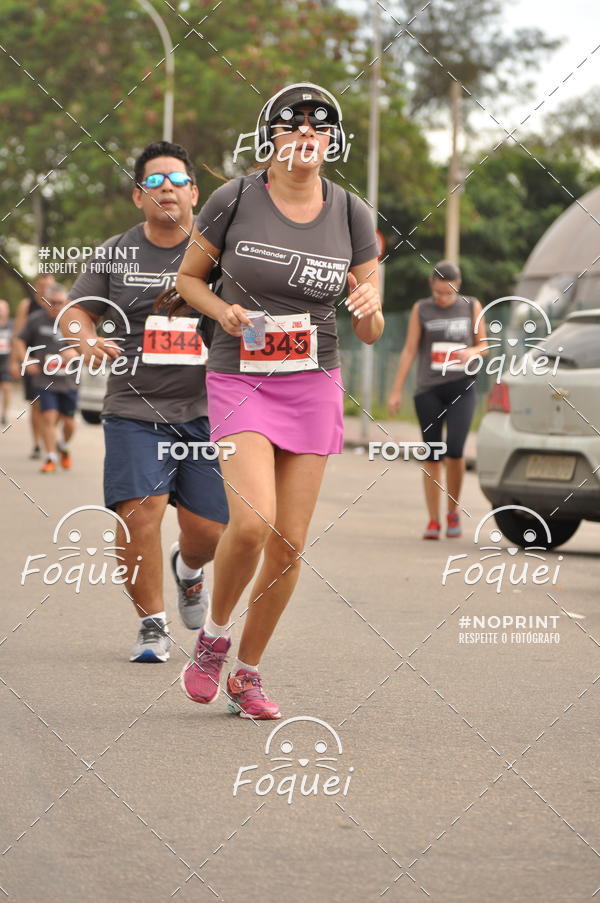 Buy your photos of the eventSantander Track&Field  Run Series - Shopping Vitria on Fotop