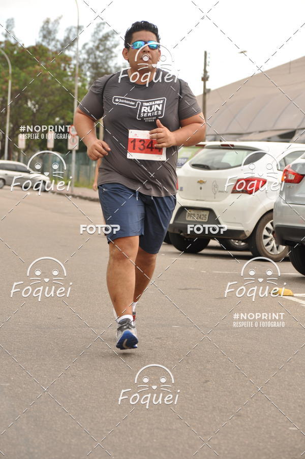 Buy your photos of the eventSantander Track&Field  Run Series - Shopping Vitria on Fotop