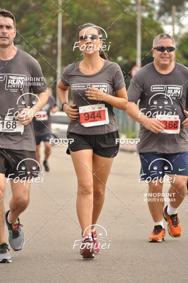 Buy your photos of the eventSantander Track&Field  Run Series - Shopping Vitria on Fotop