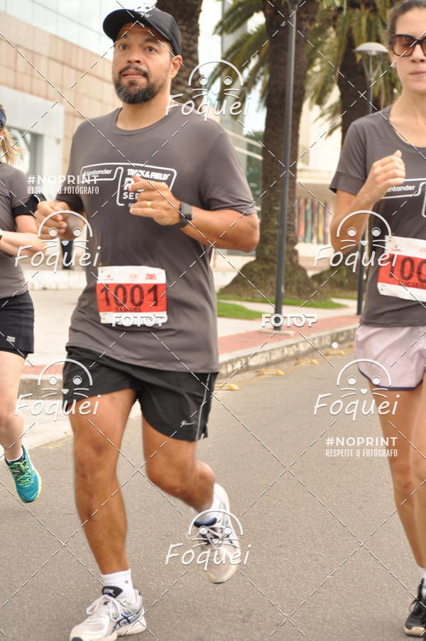 Buy your photos of the eventSantander Track&Field  Run Series - Shopping Vitria on Fotop