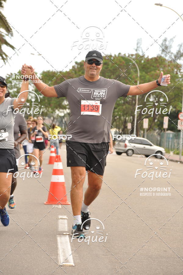 Buy your photos of the eventSantander Track&Field  Run Series - Shopping Vitria on Fotop