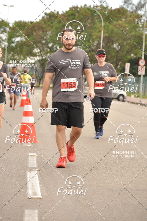 Buy your photos of the eventSantander Track&Field  Run Series - Shopping Vitria on Fotop