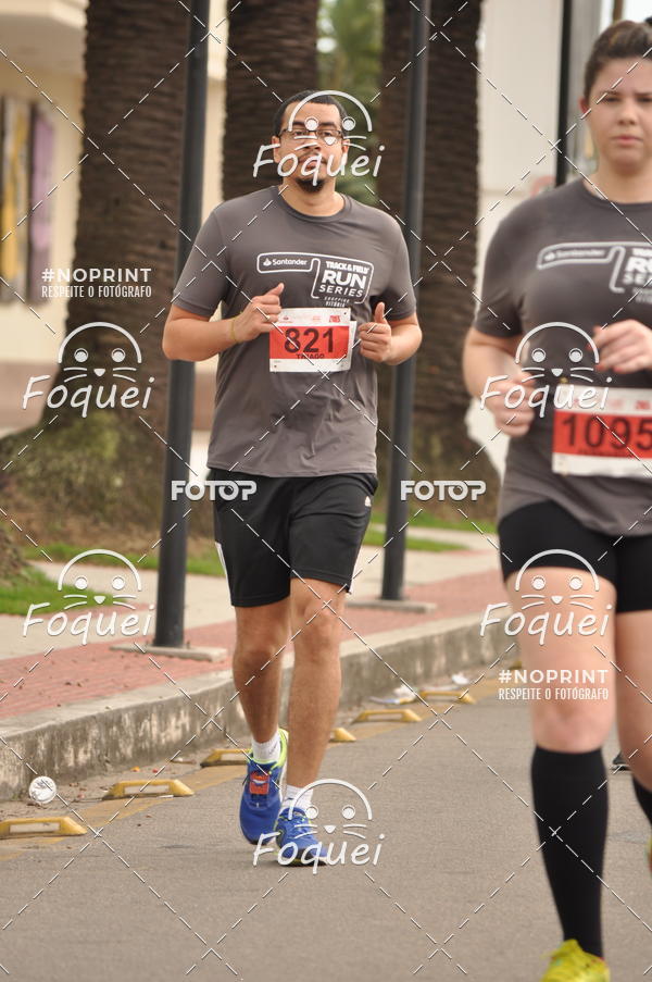 Buy your photos of the eventSantander Track&Field  Run Series - Shopping Vitria on Fotop
