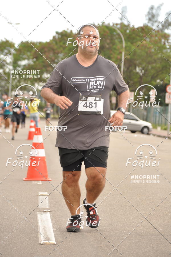Buy your photos of the eventSantander Track&Field  Run Series - Shopping Vitria on Fotop