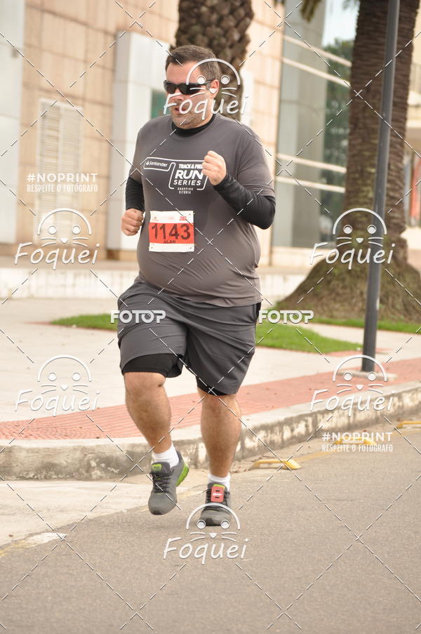Buy your photos of the eventSantander Track&Field  Run Series - Shopping Vitria on Fotop