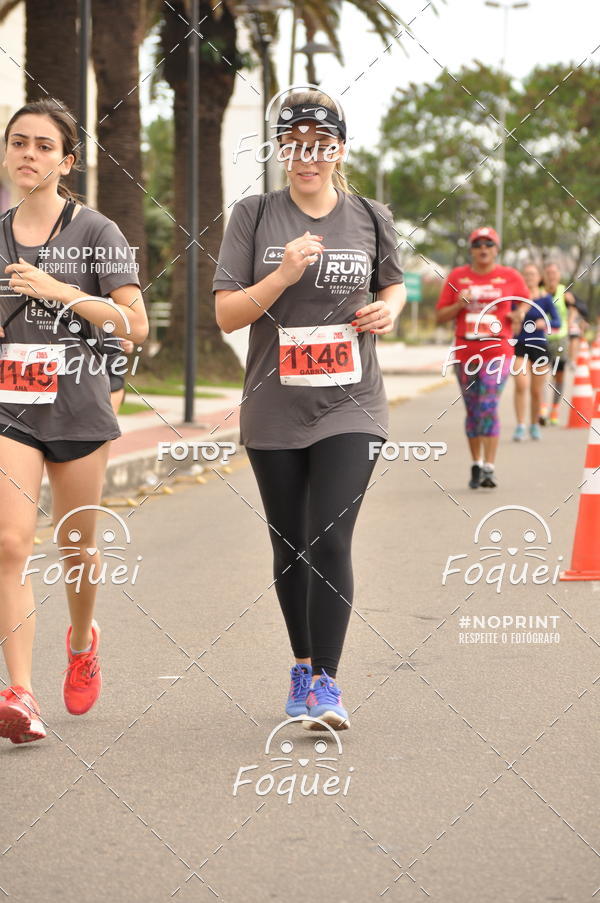 Buy your photos of the eventSantander Track&Field  Run Series - Shopping Vitria on Fotop