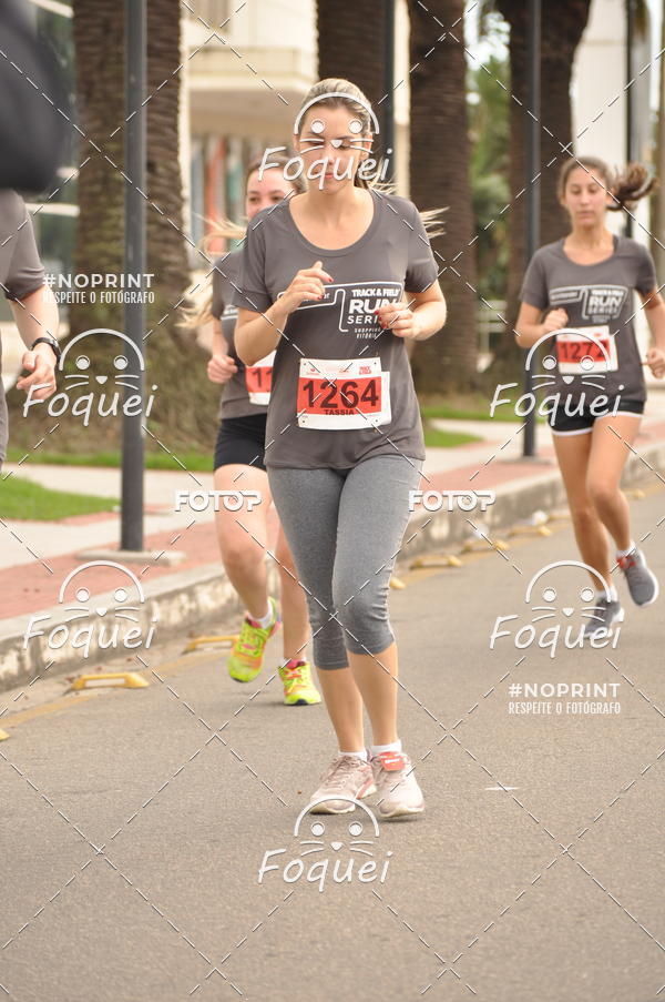Buy your photos of the eventSantander Track&Field  Run Series - Shopping Vitria on Fotop