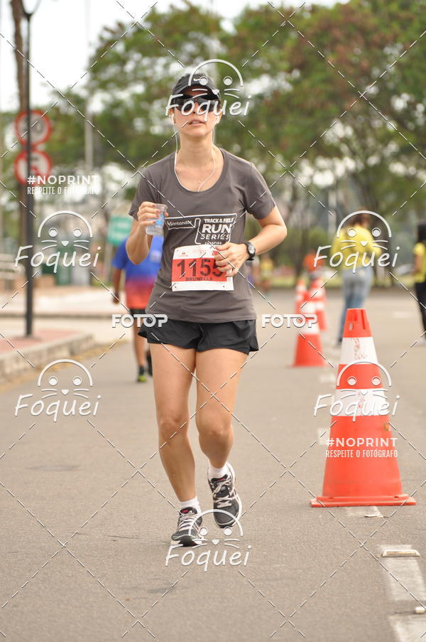 Buy your photos of the eventSantander Track&Field  Run Series - Shopping Vitria on Fotop