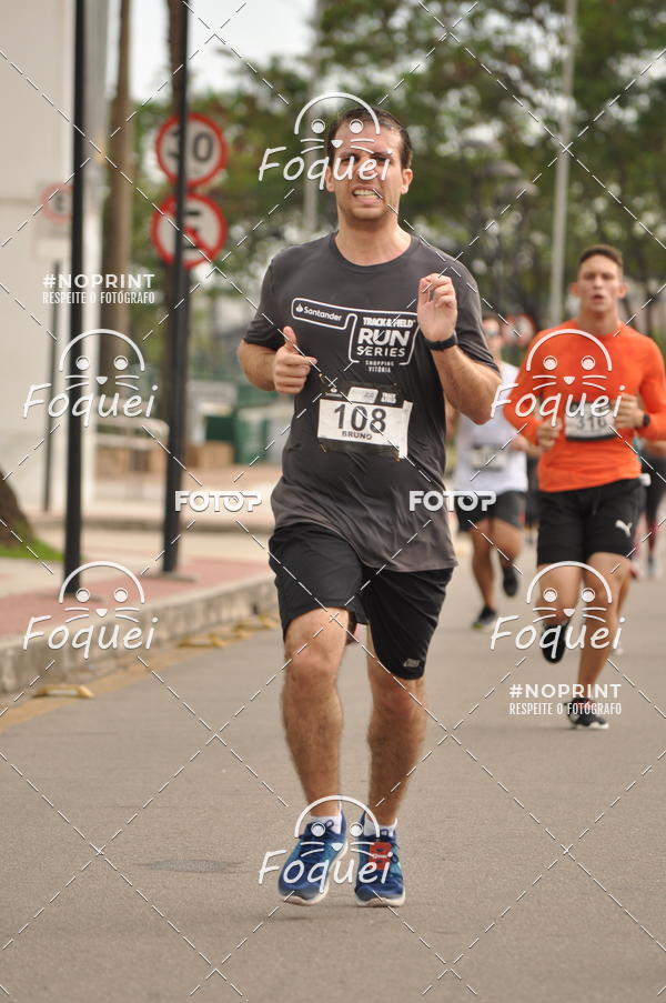 Buy your photos of the eventSantander Track&Field  Run Series - Shopping Vitria on Fotop