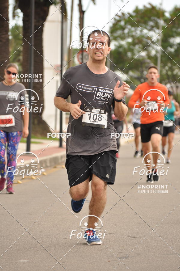 Buy your photos of the eventSantander Track&Field  Run Series - Shopping Vitria on Fotop