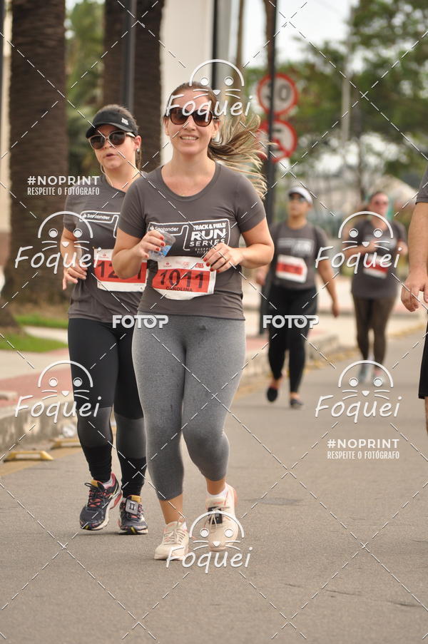 Buy your photos of the eventSantander Track&Field  Run Series - Shopping Vitria on Fotop